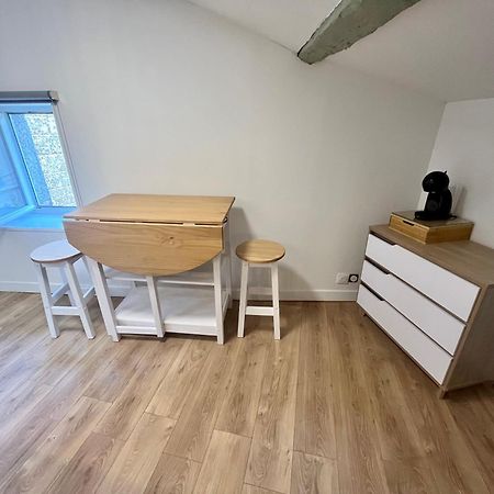 Sous Les Toits Du Parvis Apartment Niort Luaran gambar